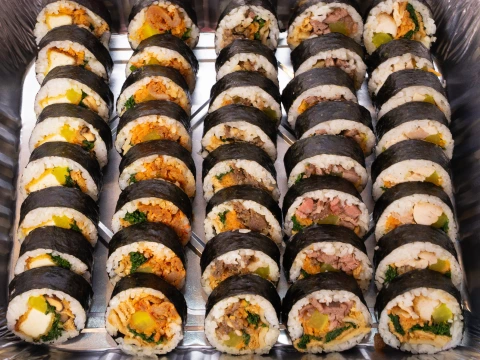 Platter of freshly rolled Korean kimbap from Sopo Korean Eats catering